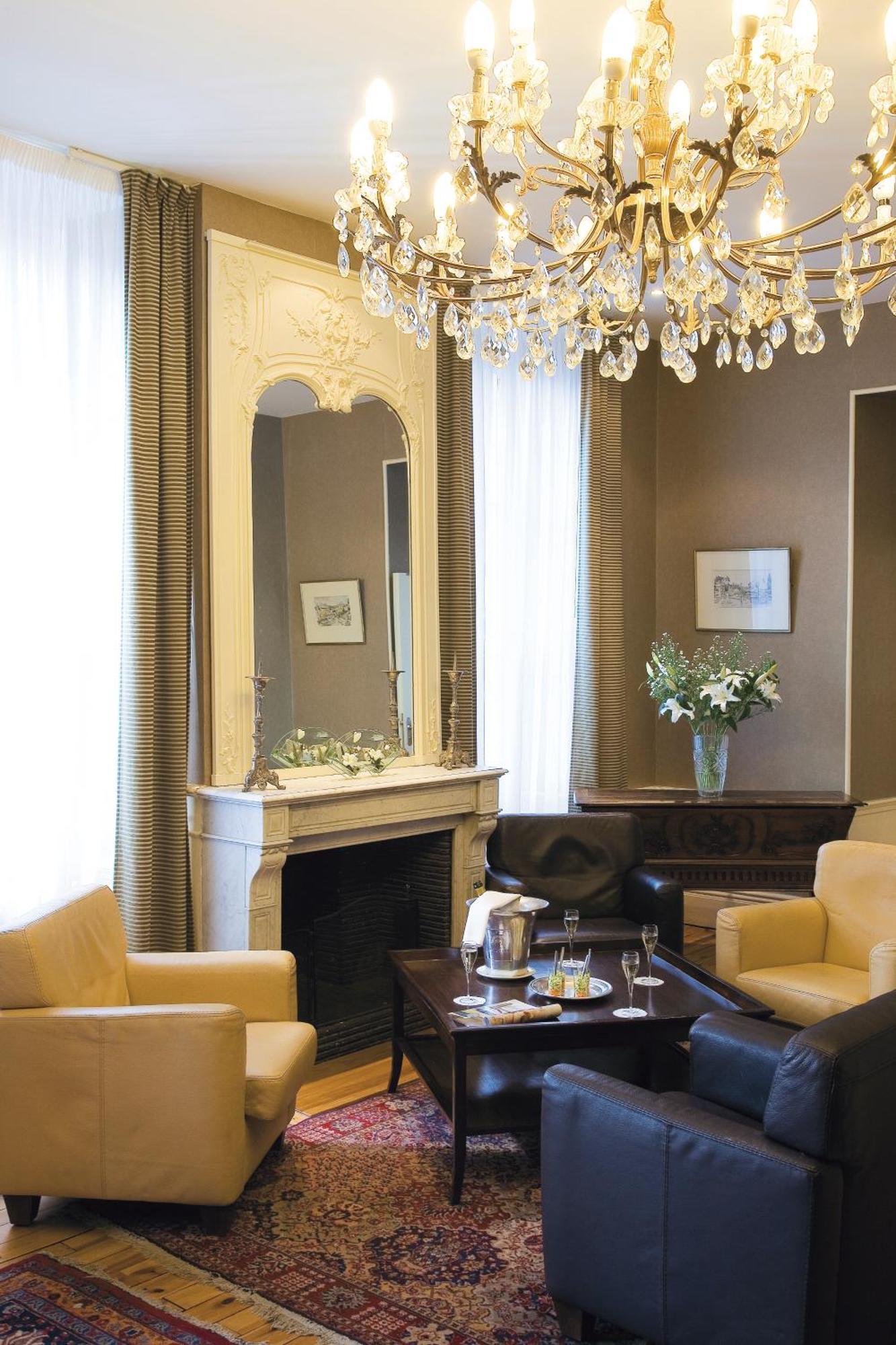 Le Parc Des Fees Hôtel Retaurant&Spa La Bourboule Exterior foto