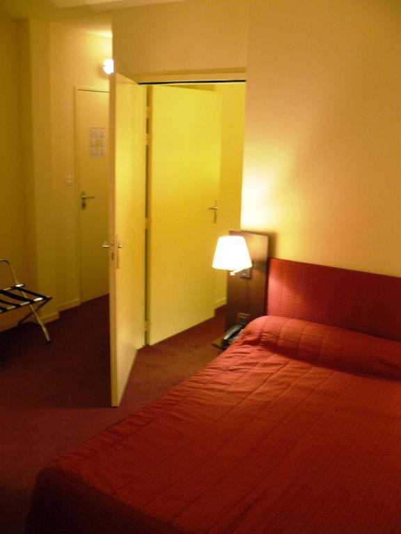 Le Parc Des Fees Hôtel Retaurant&Spa La Bourboule Quarto foto
