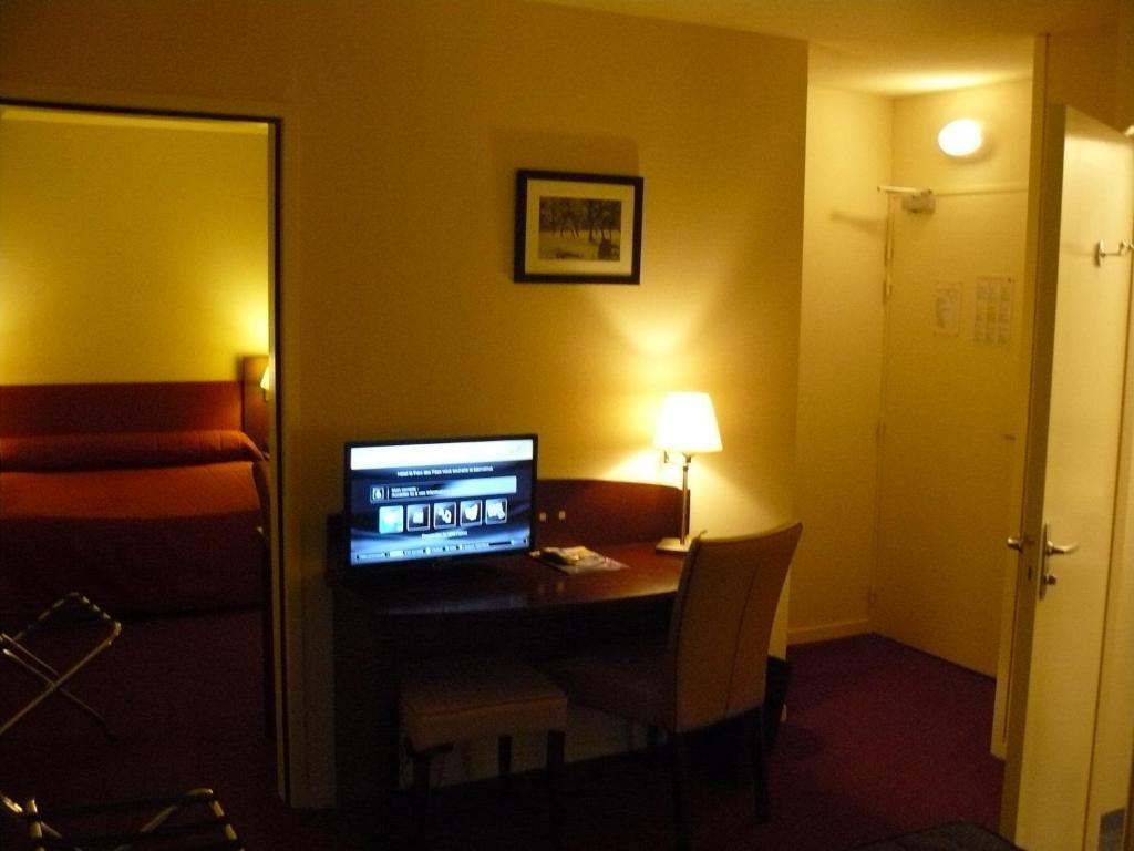 Le Parc Des Fees Hôtel Retaurant&Spa La Bourboule Quarto foto